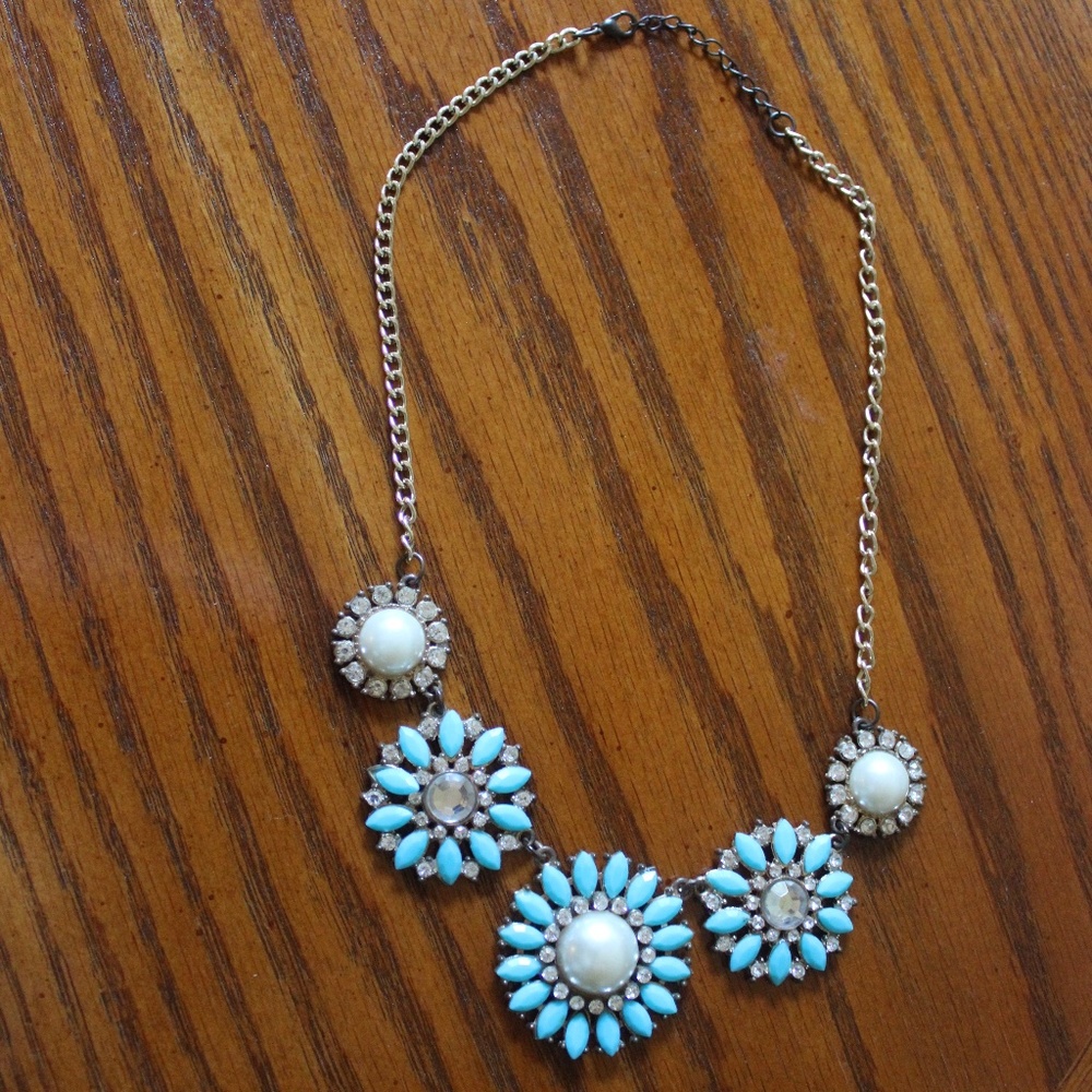 blue and silver flower statement necklace